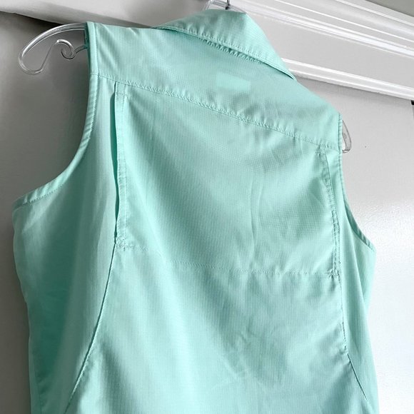 Columbia Green Omni Shade Sun Protection Sleeveless Button Down Blouse Top S - Picture 9 of 10